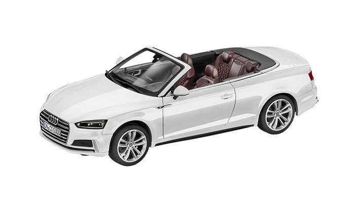 Audi S5 Cabriolet Modello Auto 1:43 Tofanaweiß - 5011615331 Audi S5 Cabriolet Modello Auto 1:43 Tofanaweiß - 5011615331