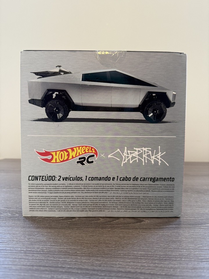 Hot Wheels Tesla Cybertruck Radio-Commandé 1:10 + CYBERQUAD R/C - Édition Limitée - Neuf