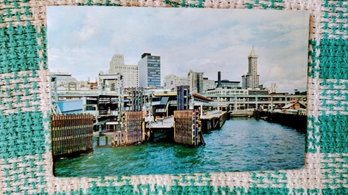 VINTAGE POST CARD SEATTLE WATERFRONT & SKYLINE SEATTLE WASHINGTON - Picture 7 of 12