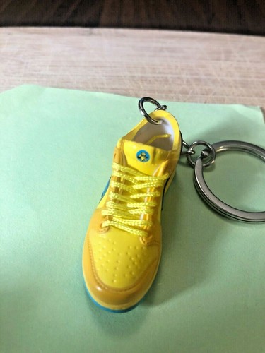 Nuevo Mini 3D ~ SB DUNK Grateful Dead Amarillo ~ Zapatillas Zapatillas Llavero Pintado a Mano - Imagen 2 de 6