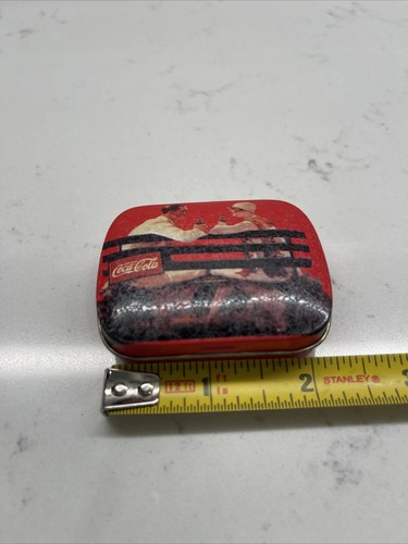 Vintage Coca Cola Small Metal Pill Box Collectible-Hinged Lid - Picture 4 of 4