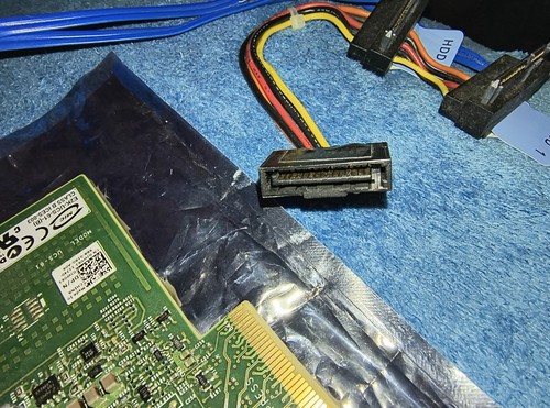 Dell JW063 0JW063 PERC 6/iR SAS or SATA RAID Adapter Card with CABLE SET - Picture 2 of 4
