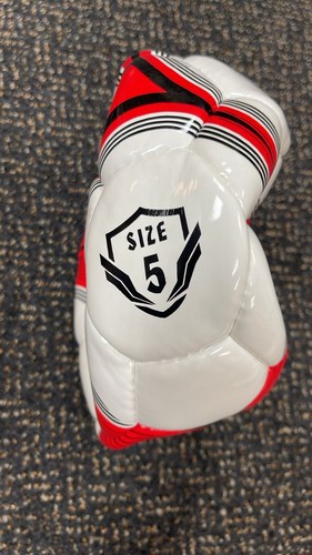 Balón de fútbol Champion rojo/negro/blanco talla 5. Cosido a mano. Todo clima. - Imagen 3 de 5