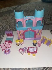 The Royal Castle - Playgo Playset Plays Music Excellent Condition