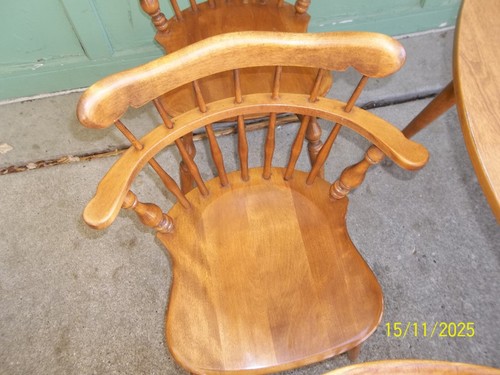 Pair of ETHAN ALLEN 10- 6040 MAPLE Comb Back Chairs - Picture 4 of 19