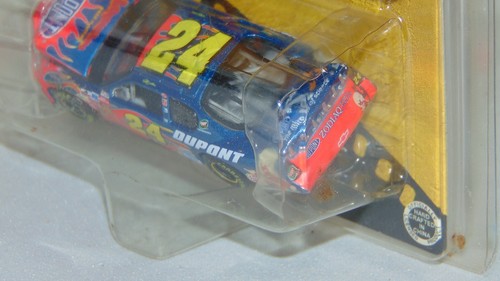 Coche Jeff Gordon 2003 escala 1/64 acción Looney Tunes 1 de 11.544 - Imagen 6 de 12