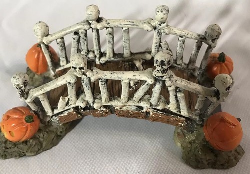 Lemax Spooky Town Table Accent ~ BRIDGE OF BONES ~ #73610 - Picture 2 of 10