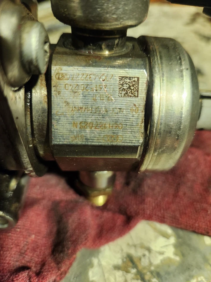 Volkswagen Tiguan 2013 bomba de vacío con bomba de combustible de alta presión 2,0 Tsi fabricante original Foto 4 de 4