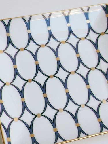 Coppia di piatti quadrati Wedgwood rinascimentali in oro - mai usati, come nuovi, con scatola - Foto 6 di 8