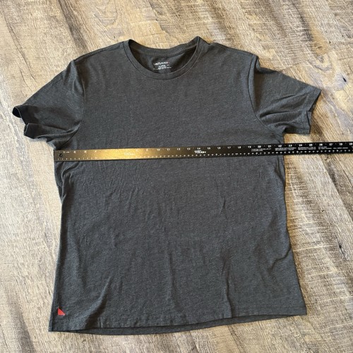 UNTUCKit Men’s T-Shirt X-Large Gray Crew Neck Short Sleeve Casual Tee - Picture 4 of 5