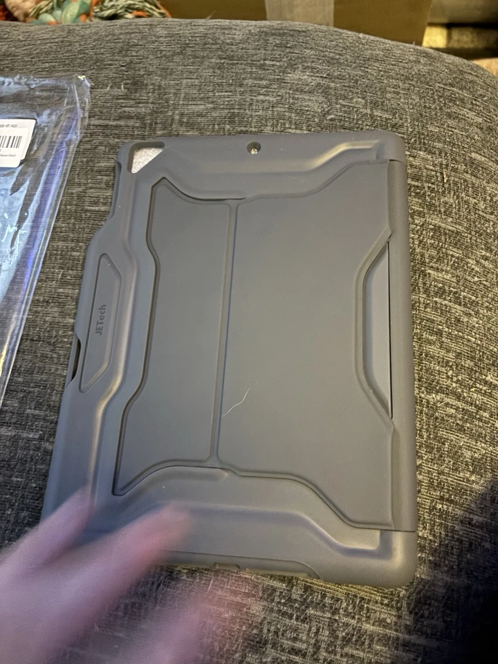 iPad 5/6 Protective Case - Image 3 of 4