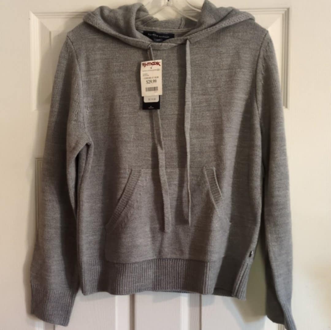 Tommy Hilfiger Womens Hooded Sweater Size Medium Preppy Grey Logo Pockets Cozy