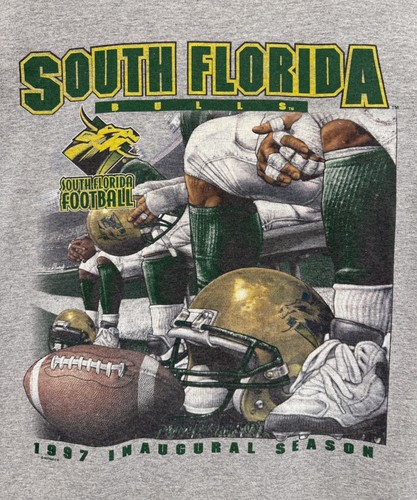 Vtg 90s Nutmeg USF Football 1997 Inaugural Season T Shirt Med 22”x28” Fits Large