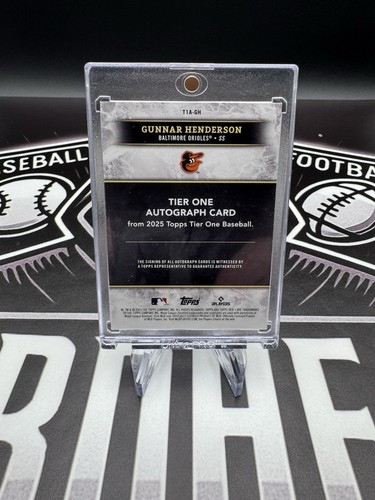 2025 Topps Tier One Gunnar Henderson green foil auto 2/25 (Jersey #) Orioles - Bild 2 von 2