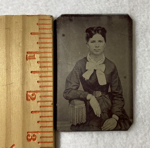TINTYPE - 3”x2” tintype photo of an attractive young woman School Teacher? - Picture 6 of 7