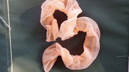 1984 Barbie Peaches 'N Cream Replacement Boa - Picture 2 of 4