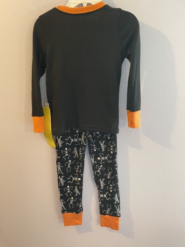 Rae Dunn Stay Spooky Pyjama Set Halloween Größe 4T, Rae Dunn, 4T, Halloween, 38 $ - Bild 3 von 8