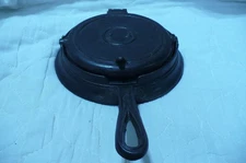 Antique Unbranded Cast Iron Pizelle Maker 7/8 EUC Professionally Repaired Base