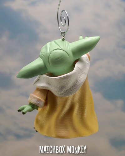 Grogu The Child Baby Yoda Using FORCE Mandelorian Star Wars Christmas Ornament - Picture 7 of 9