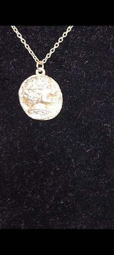 Amber Sceats Gold Plated Necklace. SALE SALE SALE - Picture 11 of 12