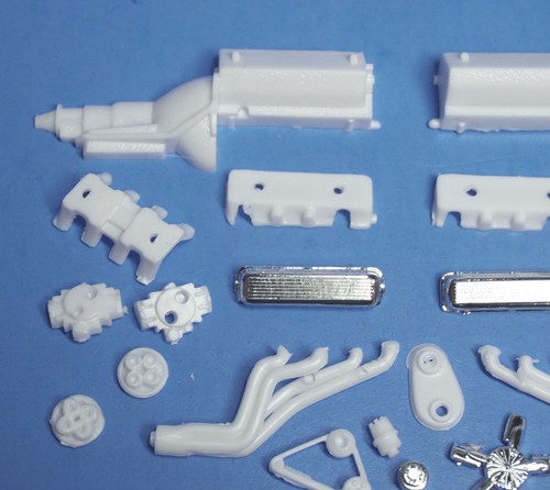 MPC 1972 Chevy Vega Grumpy Toy Pro Street Engine Set w/Dual Carbs+ extras 1/25 - Picture 3 of 12
