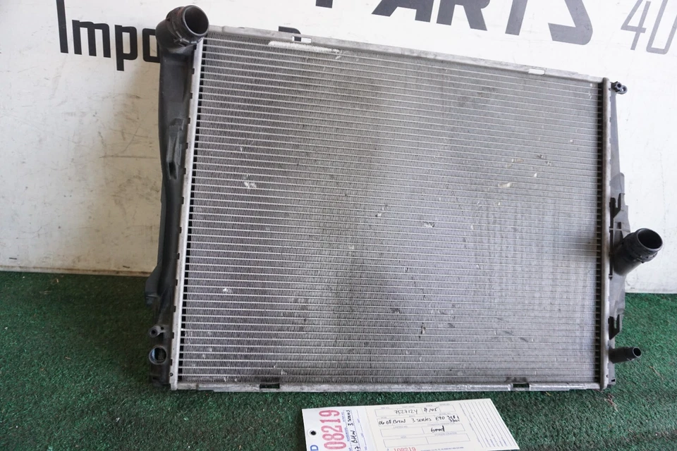 BMW SERIE 3 E90 328i 330i 2006-2008 refrigeración del radiador OEM JD108219 Foto 3 de 4