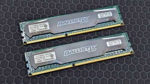 8GB RAM Crucial Ballistix Sport BLS4G3D1609DS1S00.16FER2 DDR3 PC3-12800u  - Picture 1 of 4