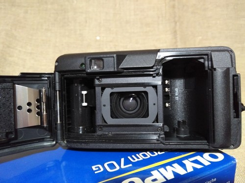 Olympus Superzoom 70g - Infinity Zoom 70 - Analog Camera -Point and Shoot- Like - Picture 3 of 8