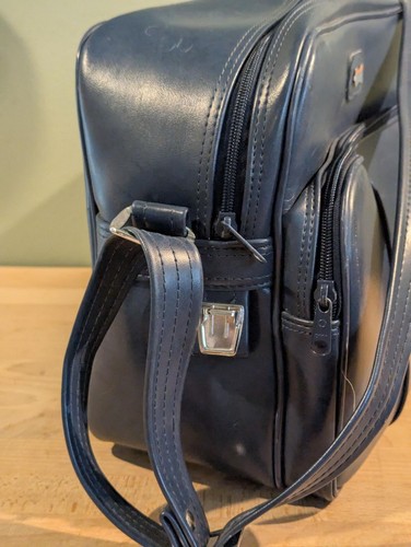 Vintage American Tourister Faux Leather Navy Blue Carry On Overnight Bag 1970s - Picture 5 of 10
