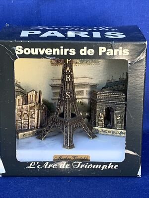 その他 Souvenirs De Paris 3 Large metal plaques souvenir of Paris monuments in relief