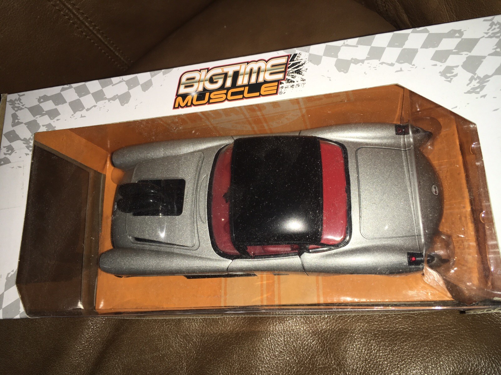 Picture 4 of 12