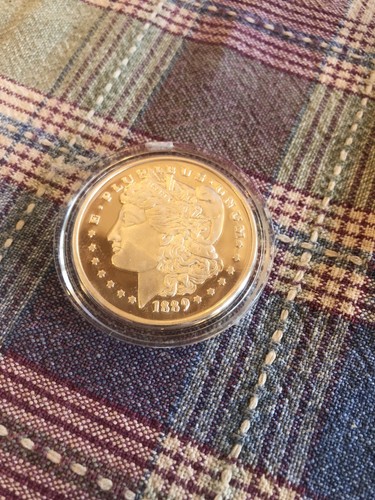 Eine (1) Carson City Morgan Dollar KOPIE Polierte Platte Münze. 1889 - Bild 1 von 9