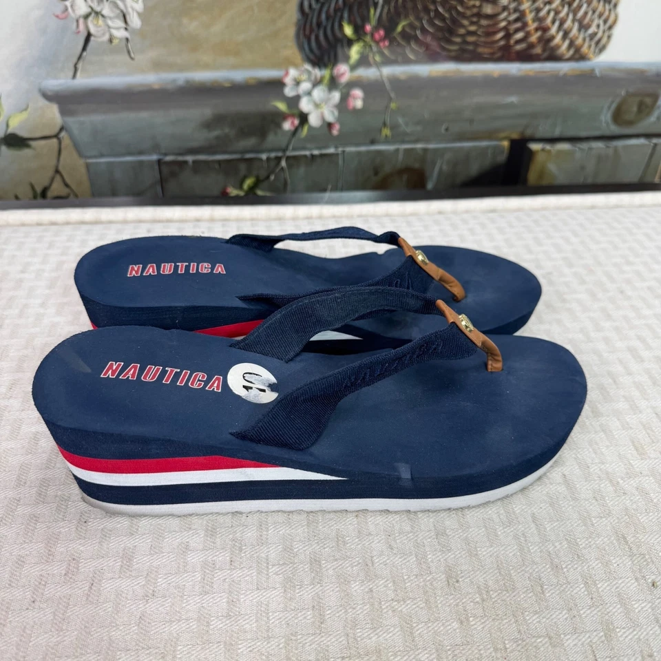 Женские шлепанцы на танкетке Nautica размер 10 темно-синие и красные в полоску подошва - Изображение 3 из 4