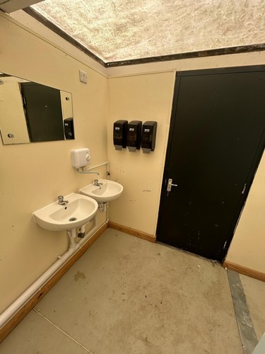 Male & Female Toilet Block Site Cabin Container Welfare Wc Loo Portable - Picture 3 of 7