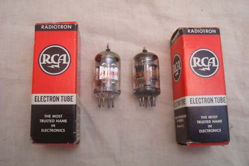 PAR DE STOCK NUEVO ANTIGUO RCA 5726, 6AL5W, CV4007 A JUEGO. HERMOSOS TUBOS HECHOS EN EE. UU. - Imagen 2 de 4