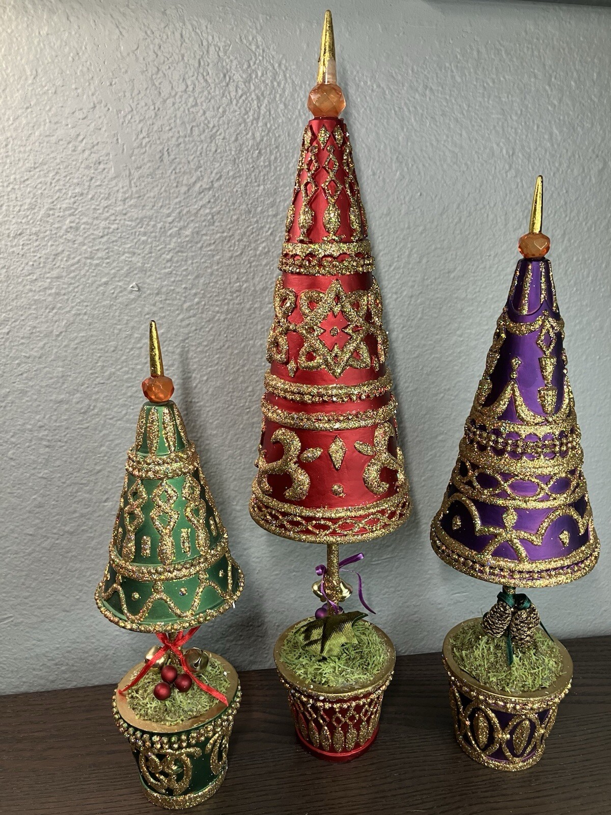 Picture 1 of 10