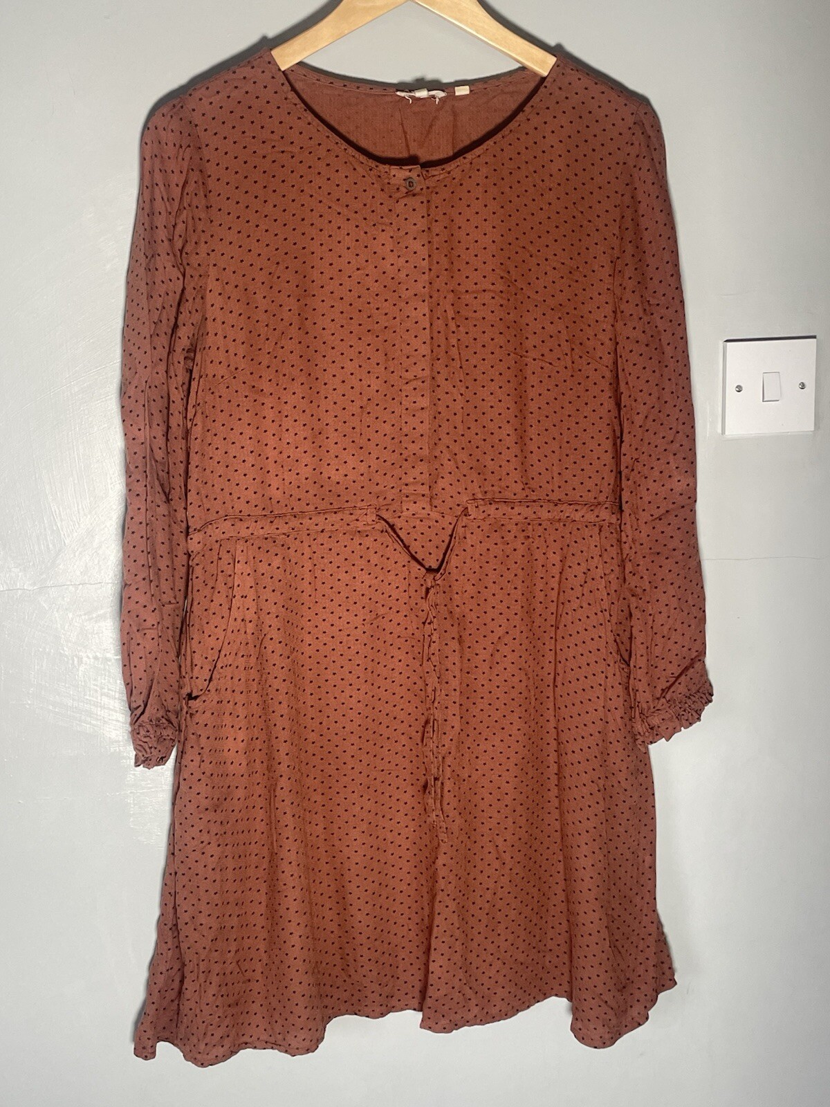 Picture 4 of 23