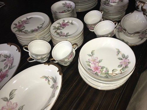 Vintage Shofu China-Large 82 Piece Serving Set- Pink Flowers- Gold Handles-Japan - Picture 8 of 12