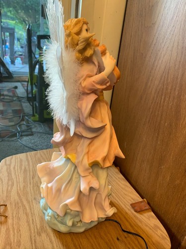 Treasures Fiber Optic Angel - Picture 5 of 5