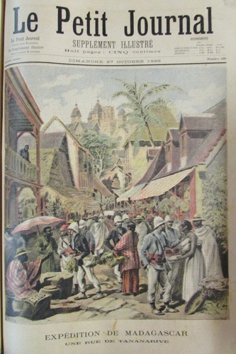 MADAGASCAR RUE DE TANANARIVE SOLDATS ARMÉE VICTOIRE GRAVURE PETIT JOURNAL 1895 - Picture 1 of 2