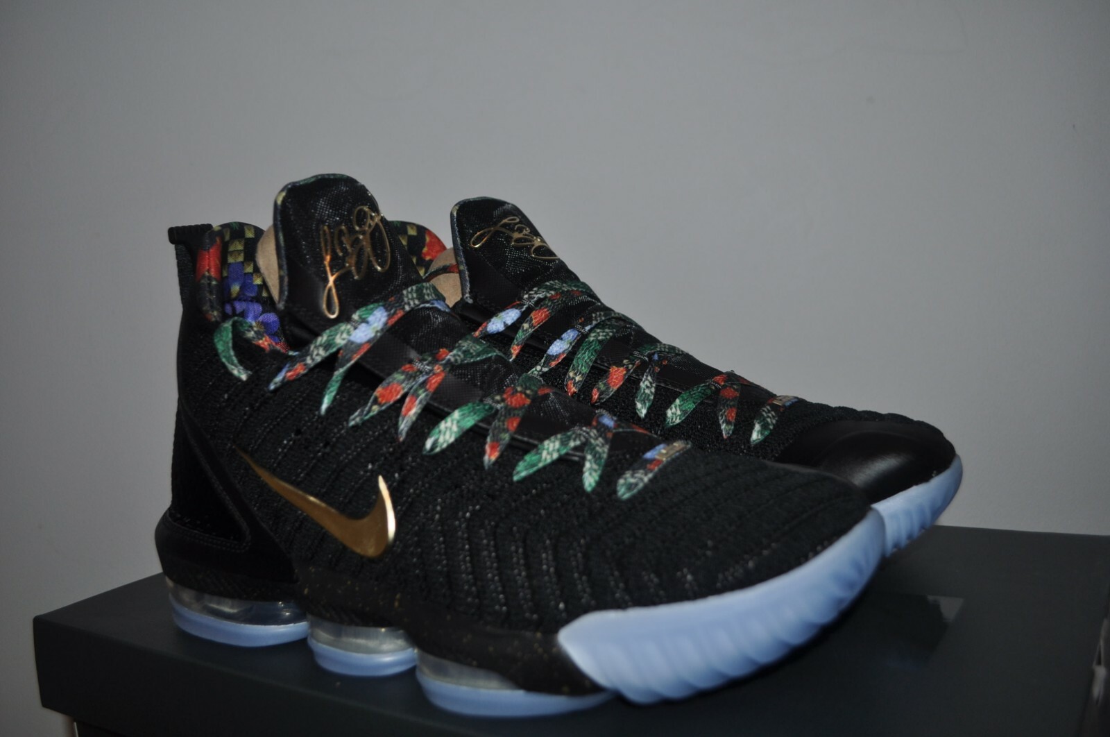 Nike Nike Nike Lebron XVI WTT Watch The Throne UK10 US11 EU45 All Star Black gold 16 01ad2b Nike Nike Nike Lebron XVI WTT Watch The Throne UK10 US11 EU45 All Star Black gold 16 01ad2b