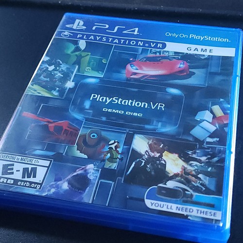 PlayStation VR Demo Disc for PS4, CIB with Original Insert, Minimal Wear - Picture 2 of 12
