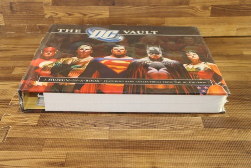 2008 The DC Vault: A Museum-in-a-Book with Rare Collectibles Brand New! - Picture 3 of 6