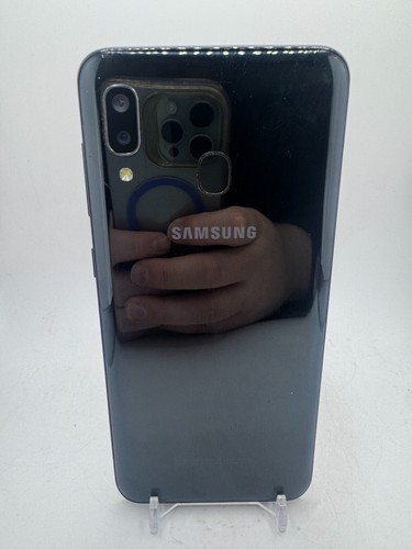 Samsung Galaxy A20 - SM-A205U1 - Negro - 32 GB - (T-Mobile) - funciona muy bien - Imagen 4 de 6