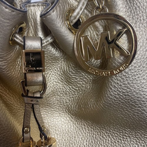 MICHAEL Kors Camden Gold Leather Large Drawstring Shoulder Bag Purse Handbag - Picture 3 of 19
