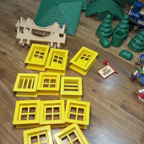 The Original Lincoln Logs Woodland Express in Original Container Some Missing Pc - Picture 6 of 10