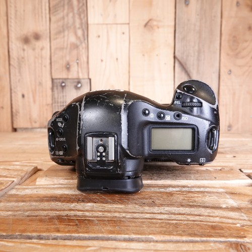 Canon EOS 1D Mark IV 16,1 megapixel fotocamera reflex digitale solo corpo - pulsante IOS mancante - Foto 7 di 8