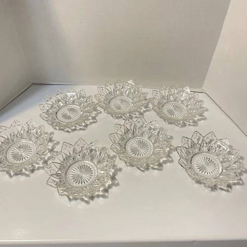 Set Of 7 Bowls Vintage Federal Glass Petal Pattern Pressed Glass 1950’s