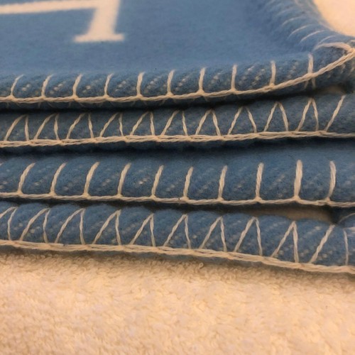 Manta Hermès Avalon de lujo de cachemir y lana diseño icónico accesorio para el hogar - Imagen 11 de 15