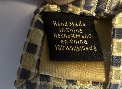 Donald J. Trump Silk Tie – Signature Collection Gold/Gray Geo + Metal Keeper Bar - Picture 5 of 5